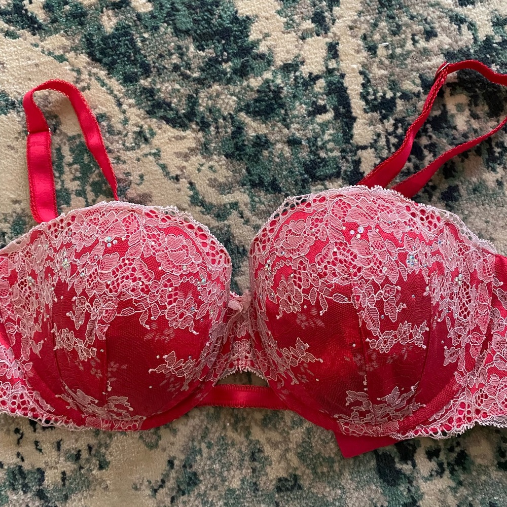 VS bra 34DD